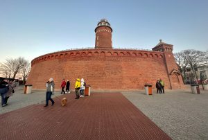 Read more about the article Zmiany w latarni morskiej w Kołobrzegu. Więcej czasu na podziwianie widoków