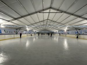 Read more about the article Do kiedy czynne będzie lodowisko? Ostatnie dni miejskiej ślizgawki