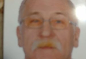 Read more about the article Zaginął 71-latek. Policja apeluje o pomoc w poszukiwaniach