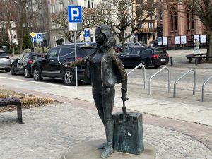 Read more about the article Turystka znowu uszkodzona. Kamery monitoringu nagrały sprawcę