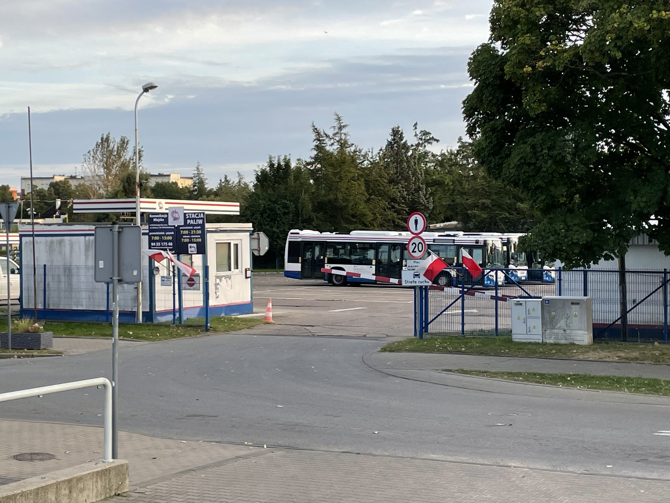 You are currently viewing Komunikacja Miejska zamyka swoją stację paliw przy Solnej