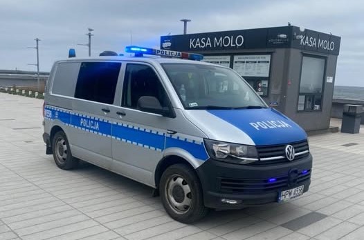 You are currently viewing KRONIKA POLICYJNA: zatrzymania poszukiwanych i za łamanie prawa na drogach