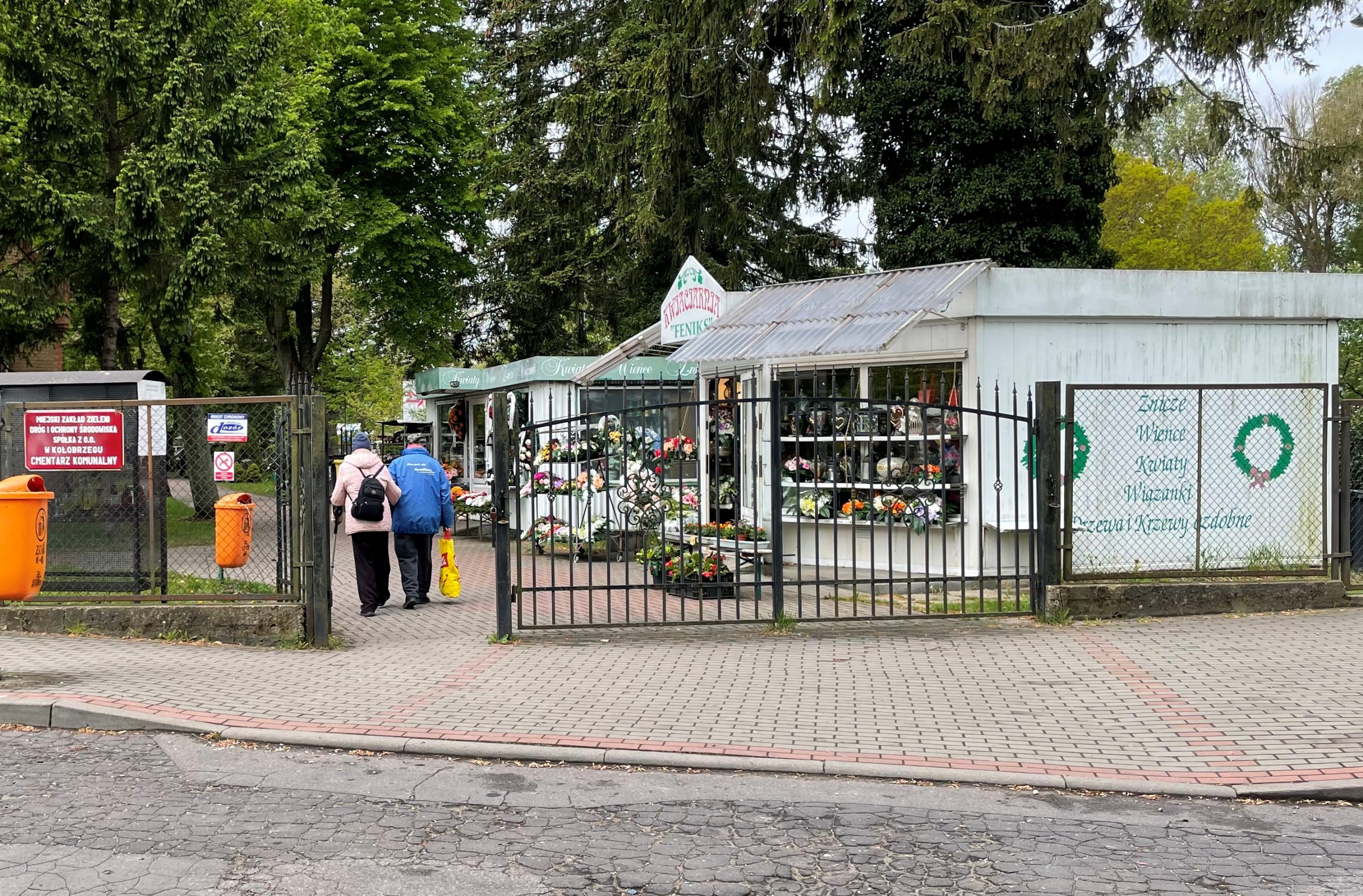 You are currently viewing Tymczasowa zmiana organizacji ruchu w okolicy cmentarza przy Św. Wojciecha