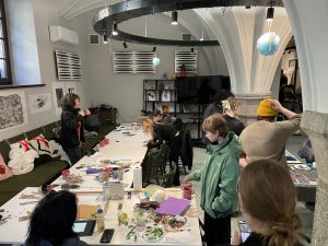 Studenci z Poznania przyjechali do Kołobrzegu. W Adebarze trwają warsztaty graficzne