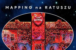 8-9 maja, pokazy mappingu na fasadzie ratusza
