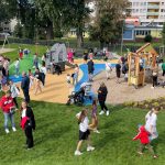 Place zabaw, boiska i siłownie plenerowe do sprawdzenia przed sezonem