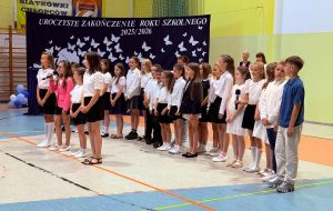 Zakończenie roku szkolnego w szkołach podstawowych i ponadpodstawowych (ZDJĘCIA)