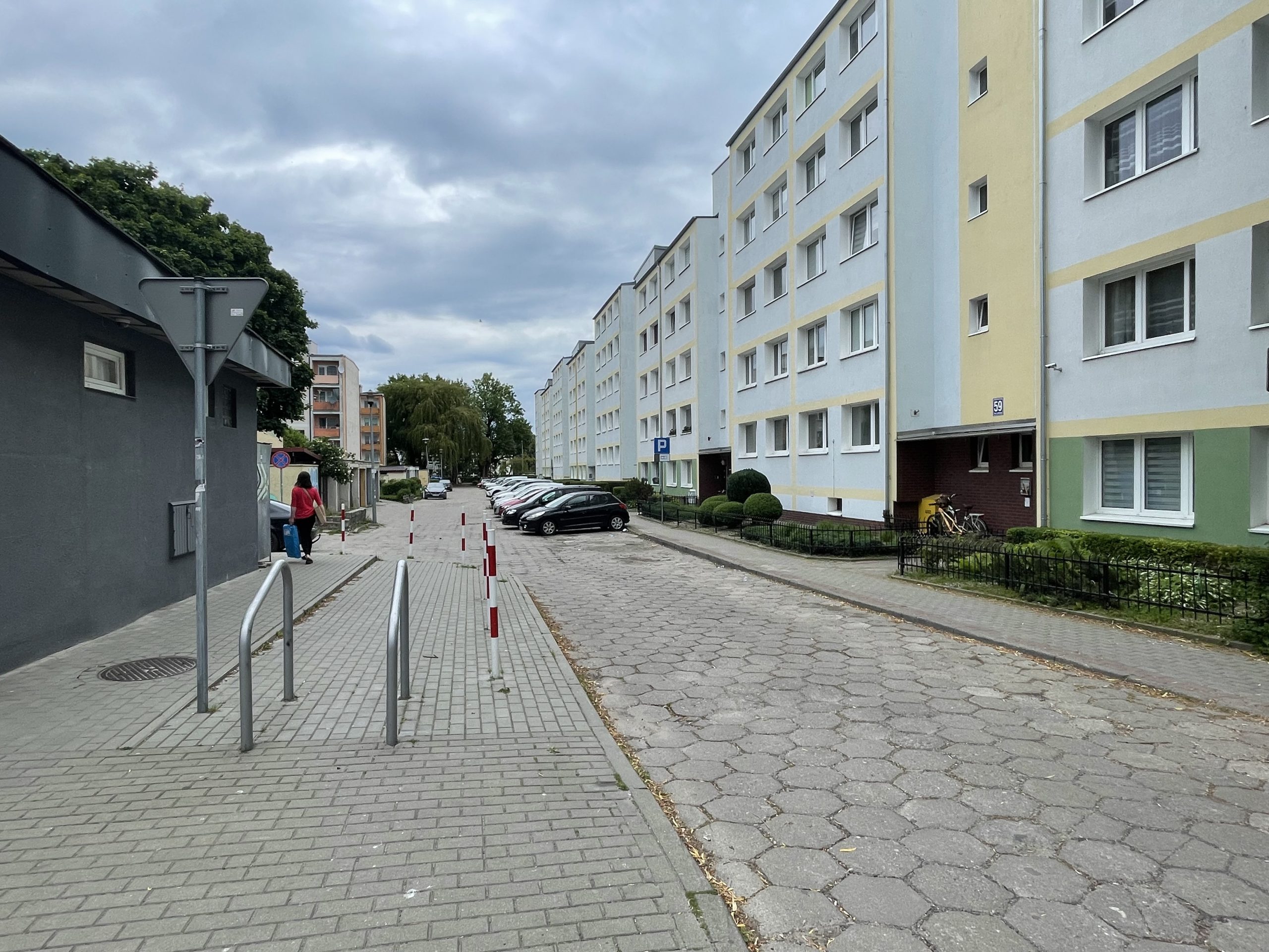 You are currently viewing Kolejne podwórko w centrum Kołobrzegu przejdzie modernizację