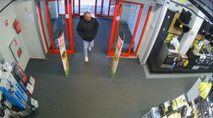 Policja prosi o pomoc w ustaleniu tożsamości tego mężczyzny (ZDJĘCIA)