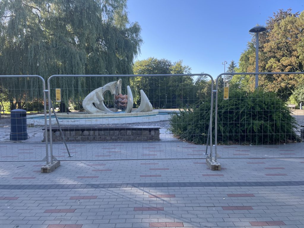 ogrodzenie i fontanna w centrum Kołobrzegu. Rusza inwestycja