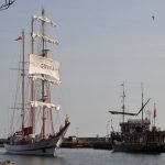 port żaglowiec, Kołobrzeg, wpływa do portu
