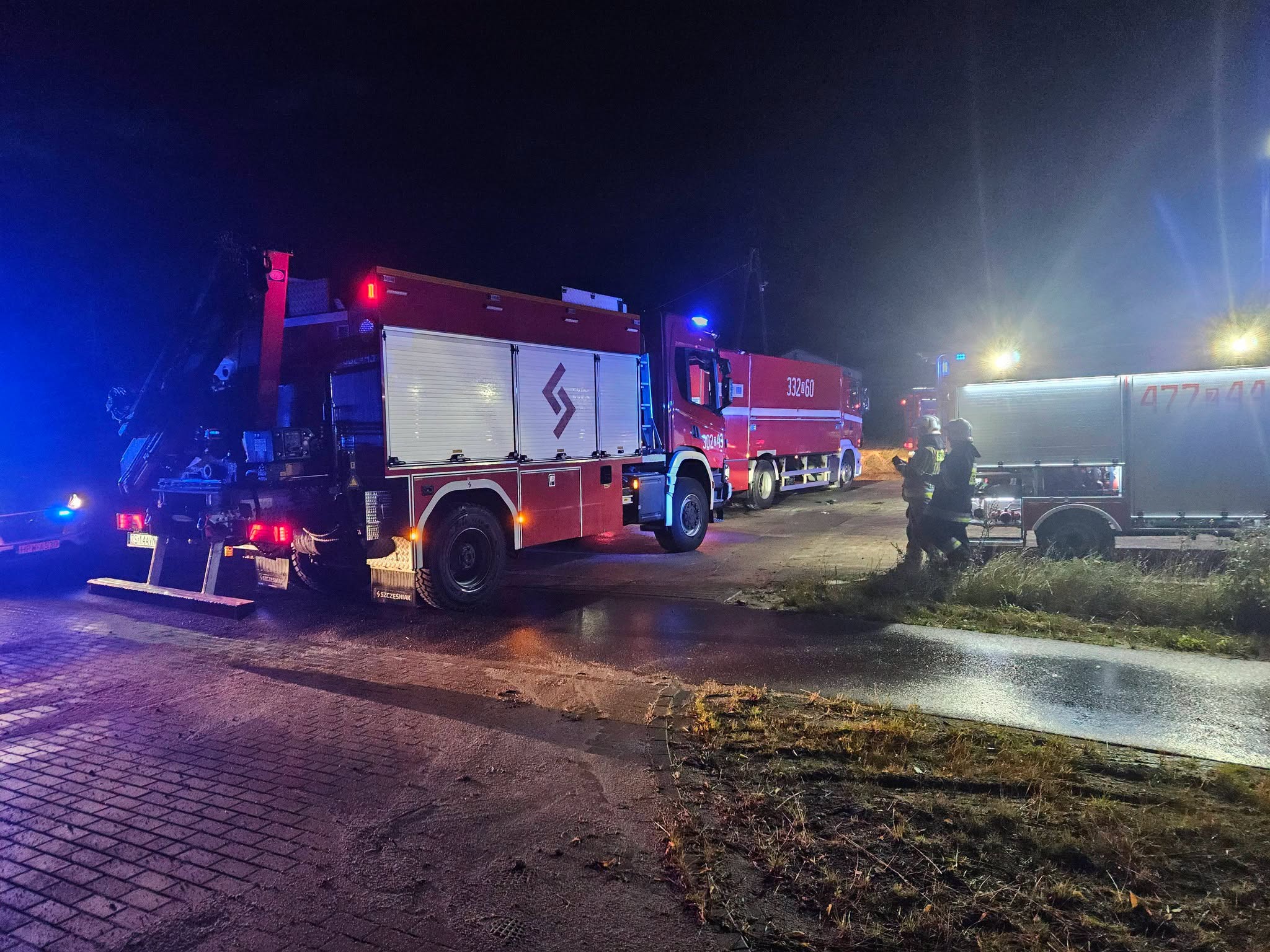 You are currently viewing Wyciek gazu LPG na nieczynnej stacji paliw. W akcji specjalistyczne grupy chemiczne