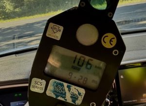 W mieście przekroczył dozwoloną prędkość o… 56 km/h