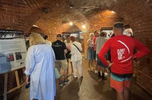 Wystawa w latarni morskiej. Tym razem sport i Bałtyk w obiektywach znanych fotografów