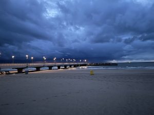 Zwłoki kobiety wyłowiono niedaleko molo w Kołobrzegu