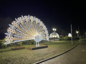 Bajkowe święta w Kołobrzegu. Miasto ogłosiło przetarg na świetlne dekoracje