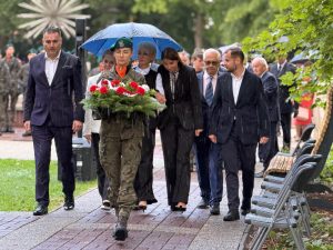 87 lat od wybuchu II wojny światowej. Kołobrzeg oddał hołd poległym
