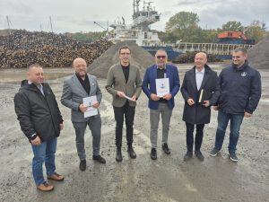 Wyeksportowali 2700 ton owsa. Rolnicy wspierają przebudowę wejścia do kołobrzeskiego portu